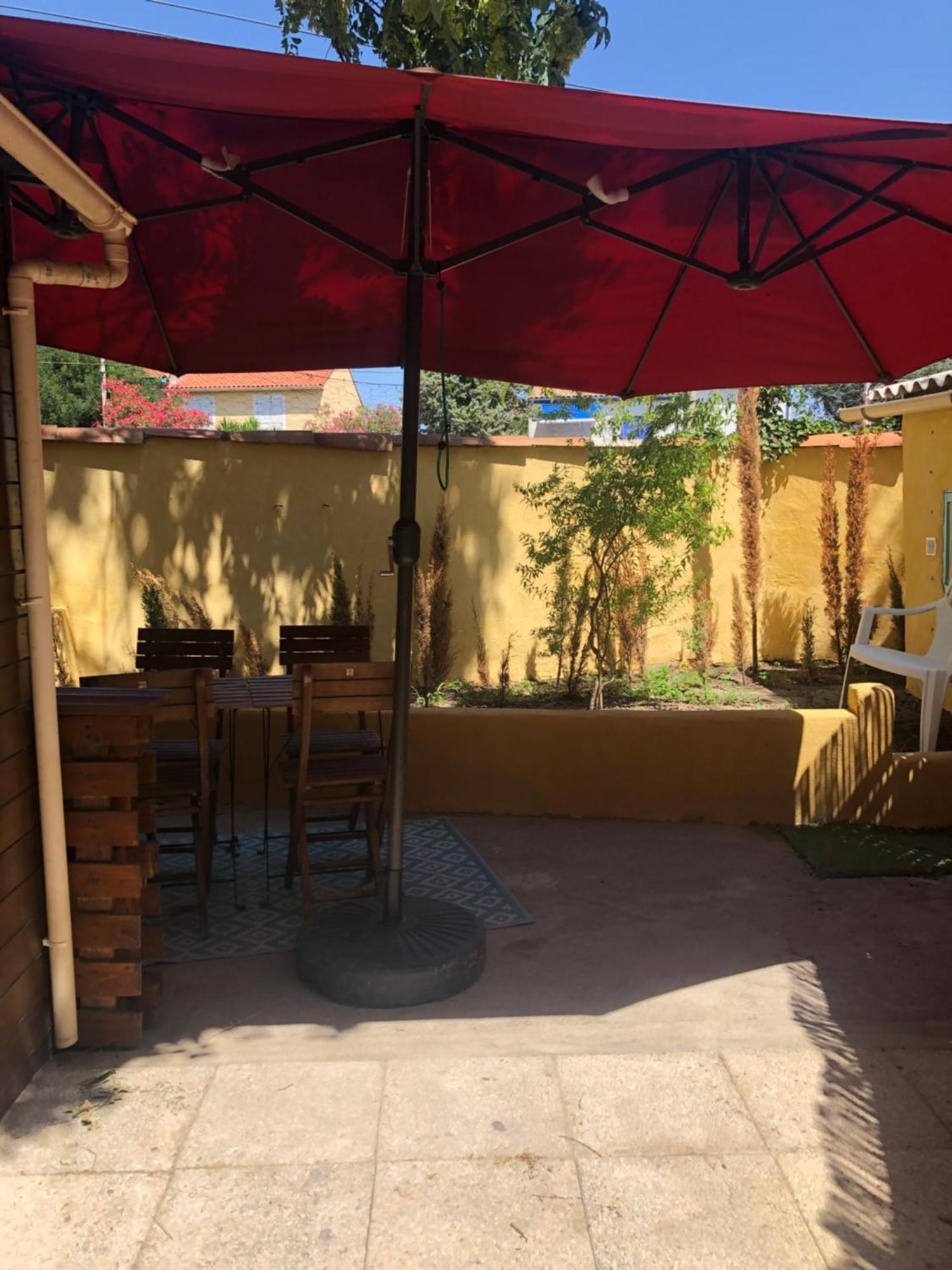 Grand T2 Climatise Avec Jardin Et Spa Нарбонна Экстерьер фото